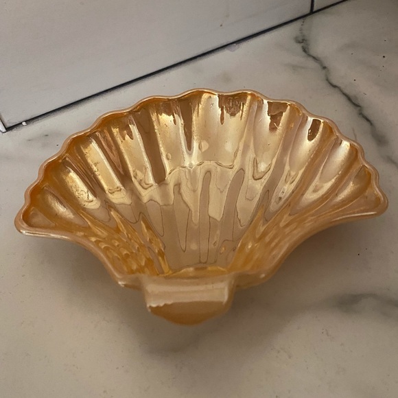 Vintage Orange iridescent shell trinket dish - Picture 3 of 3